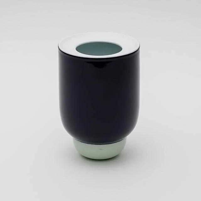 geometric ceramic flower vase for modern interiors -[VASE] PAULINE DELTOUR VASE L (WHITE-DARK BLUE-CELADON) | 2016/ | IMARI-ARITA WARES